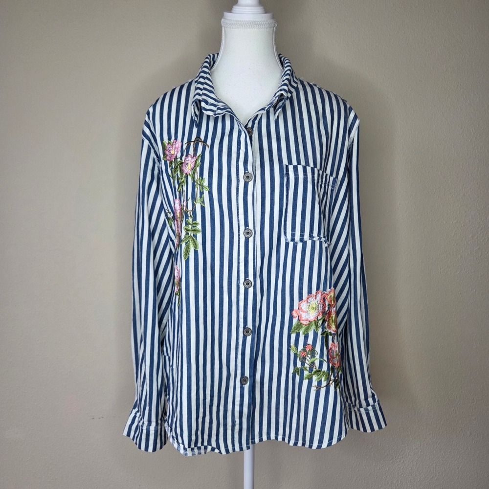 POL Clothingā Blue White Striped Floral Embroidered Button Down Shirt Cotton M